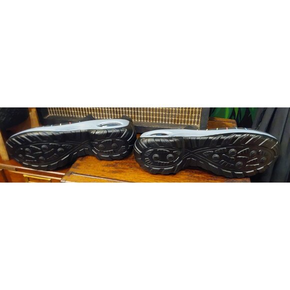 NEW Sisenny Women's Black w Multicolored Stripe Slip on Stretch Sneaker. SZ 8.5 - Picture 4 of 7